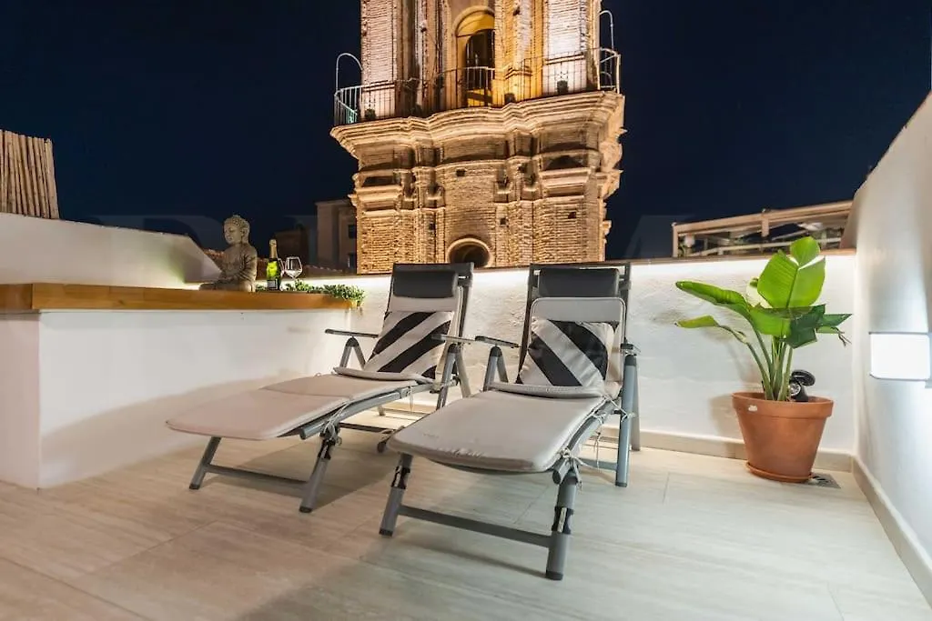 Penthouse With Private Rooftop - Center By Rems مالقة